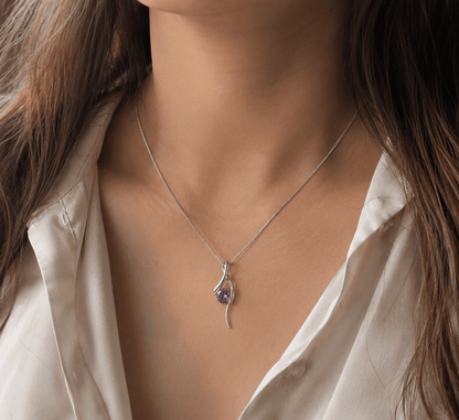 Wavelle | Curve Pendant Necklace